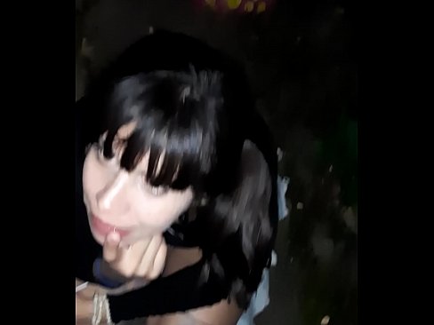 ❤️ في الشارع منتفخ القضيب مقابل الحلوى في الإباحية٪ ar.redpornpictures.ru٪